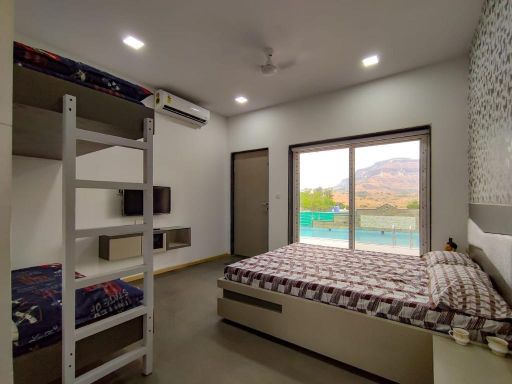 Igatpuri-6bhk-00001