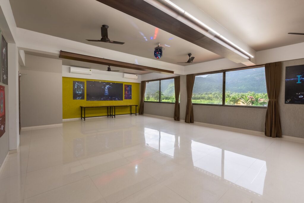 4 BHK VILLA KARJAT T2U-KAR-00001