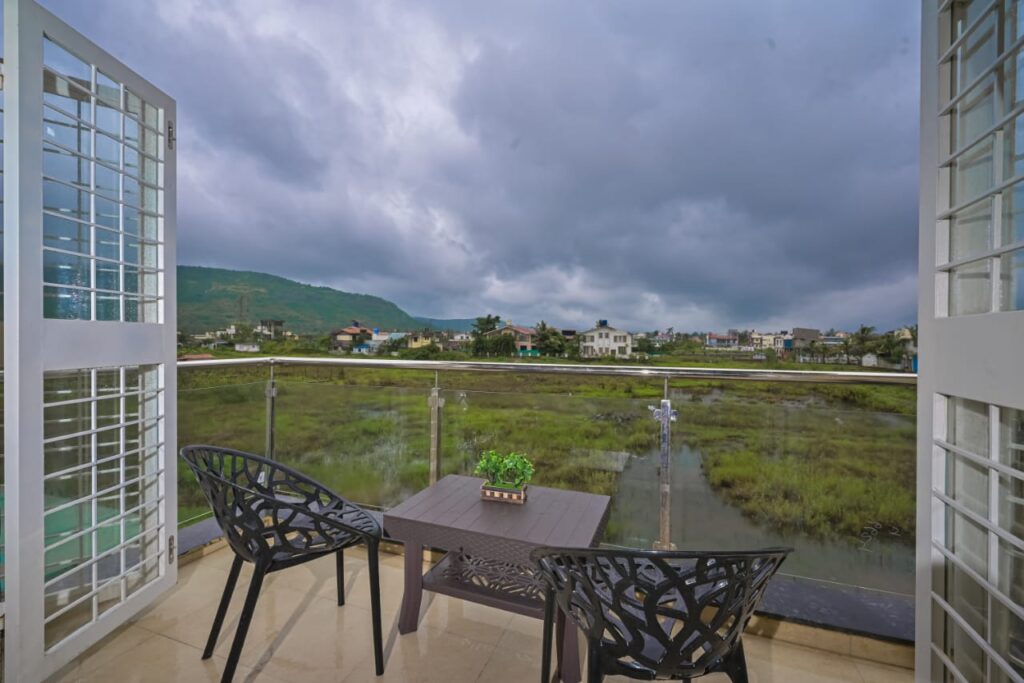4 BHK VILLA LONAVALA BUDGET T2U-LON-00011