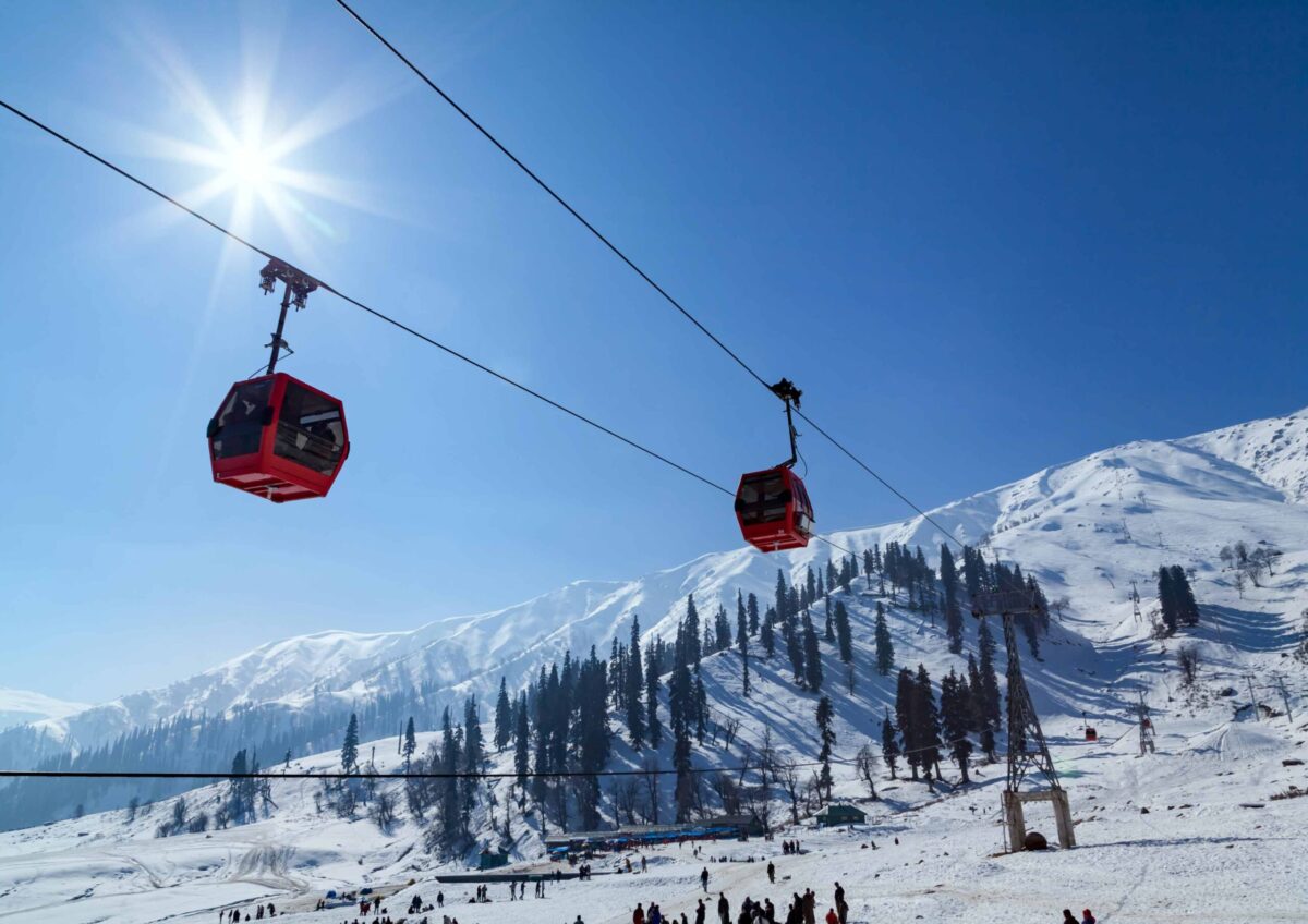 Kashmir 5 Nights | 6 Days SRINAGAR – SONMARG – GULMARG – PAHALGAM 3N SRINAGAR | 2N PAHALGAM